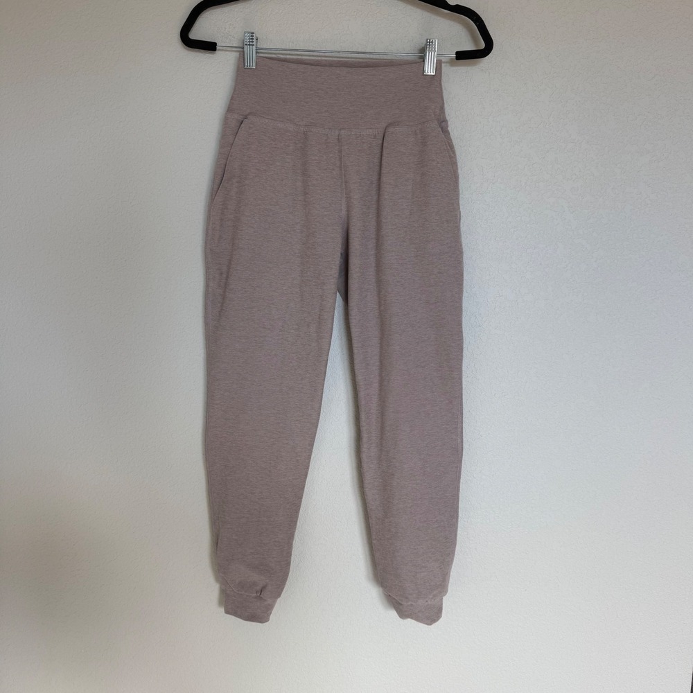 Beyond Yoga Spacedye High Waisted Joggers Beige Mauve Athletic Active Lounge XS